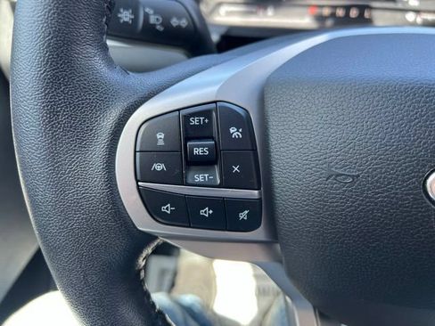 Used 2021 Ford Explorer XLT w/ Equipment Group 202A AWD/4WD image 24