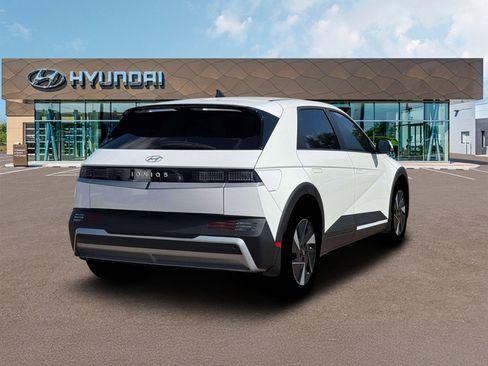 New 2026 Hyundai Ioniq 5 SEL RWD image 7