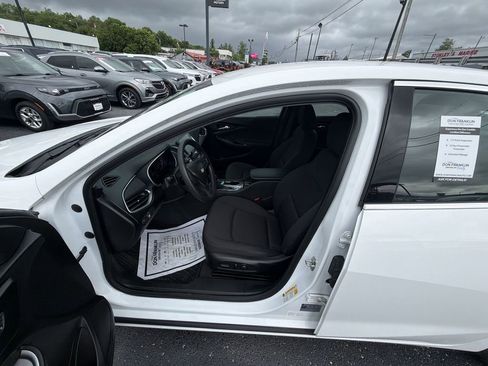 Used 2022 Chevrolet Malibu LS FWD image 11