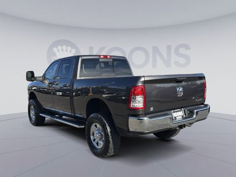 Used 2024 RAM 2500 Tradesman w/ Chrome Appearance Group image 4