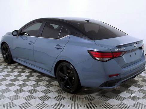 Used 2024 Nissan Sentra SR w/ SR Premium Package image 9
