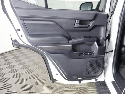 Used 2025 Toyota 4Runner TRD Off-Road image 23