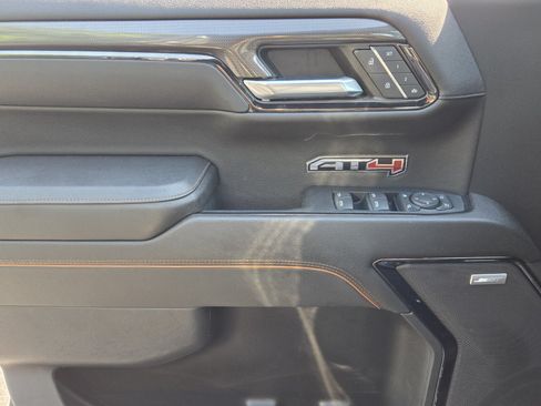 Used 2023 GMC Sierra 1500 AT4 w/ AT4 Premium Package AWD/4WD image 32