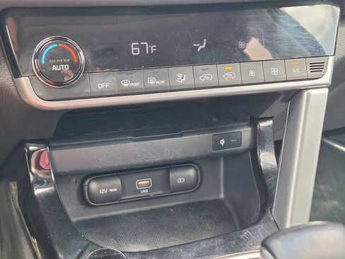 Used 2021 Kia Seltos SX w/ SX Sunroof Package AWD/4WD image 22