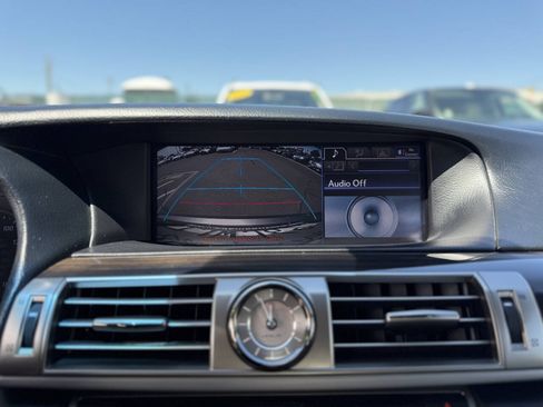 Used 2014 Lexus LS 460 w/ Comfort Package RWD image 20
