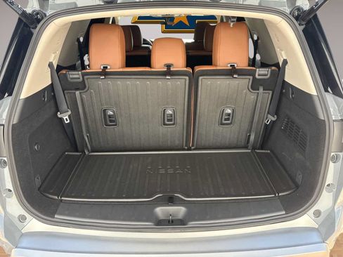 Used 2025 Nissan Pathfinder Platinum w/ Cargo Package FWD image 19