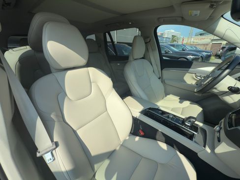 Certified 2024 Volvo XC90 B5 Core w/ Climate Package image 25