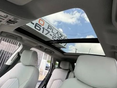 Used 2015 Cadillac SRX Luxury w/ Driver Awareness Package FWD image 24