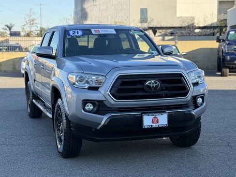 Certified 2021 Toyota Tacoma TRD Sport image 3