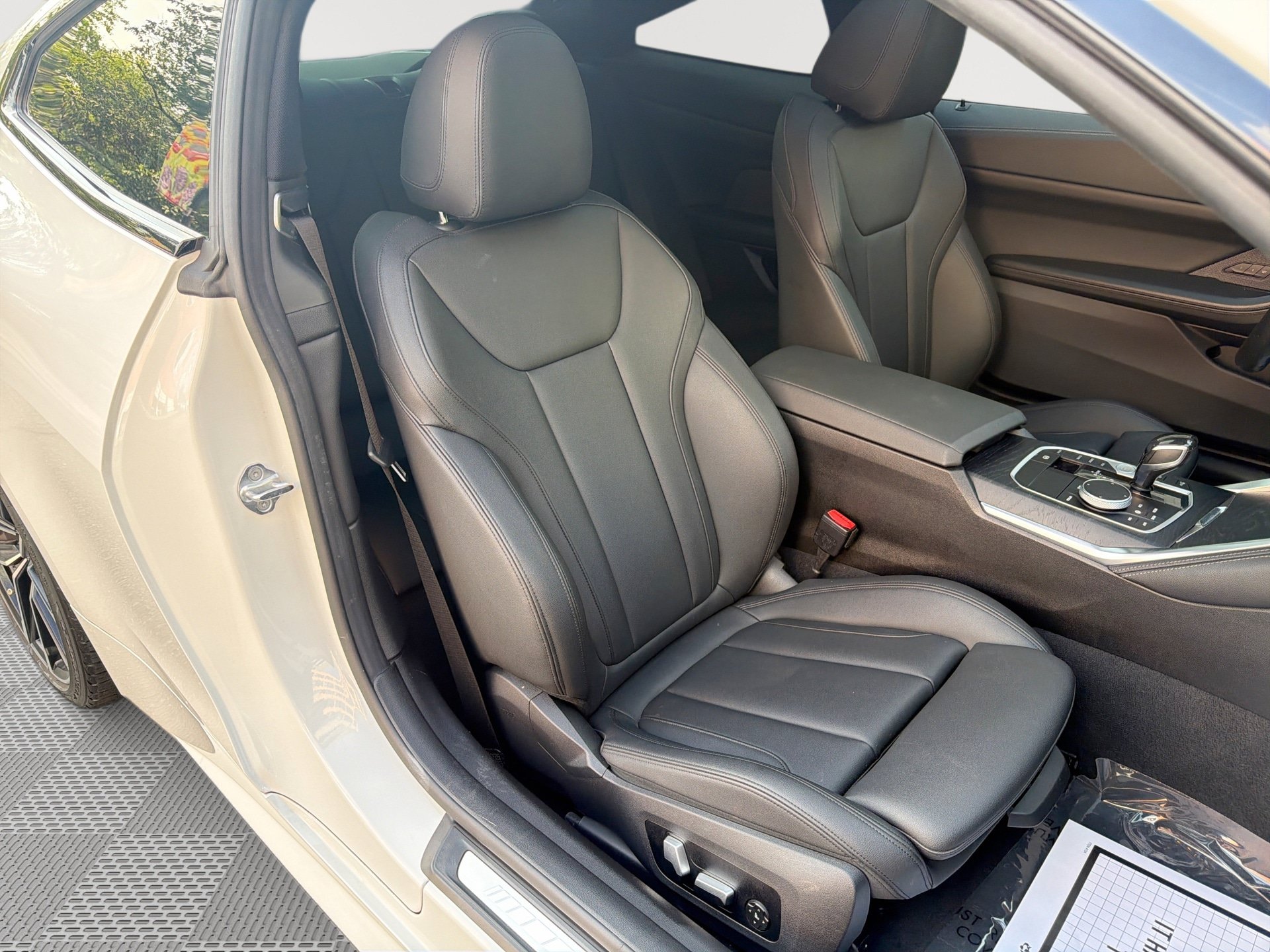 Used 2021 BMW 430i Coupe w/ M Sport Package RWD image 28