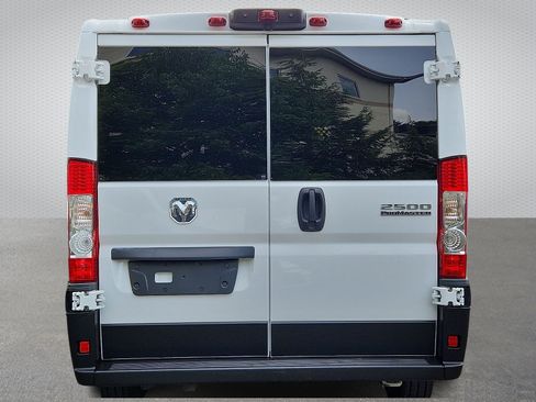 Used 2025 RAM ProMaster 2500 w/ U-Haul Equipment Group FWD image 5