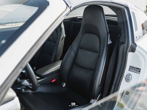 Used 2019 Porsche 911 Targa 4 AWD/4WD image 38