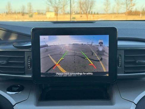 Used 2023 Ford Explorer XLT w/ Equipment Group 202A image 21