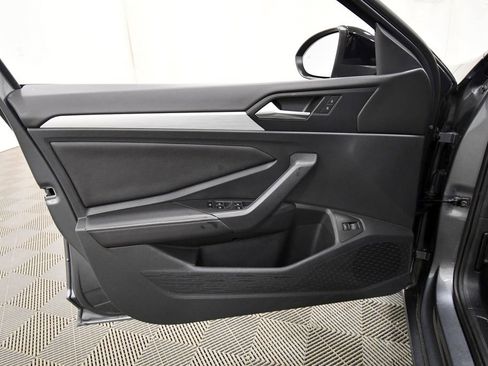Used 2025 Volkswagen Jetta Sport FWD image 13