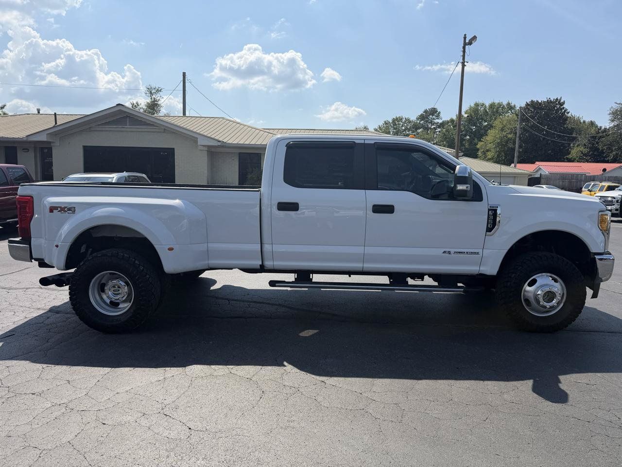 Used 2017 Ford F350 XL w/ STX Appearance Package AWD/4WD image 4