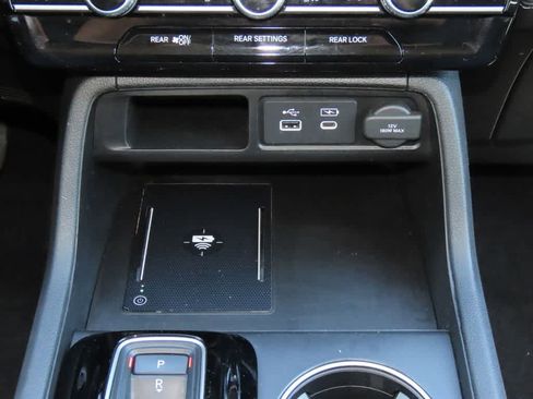 Certified 2023 Honda Pilot Touring image 26