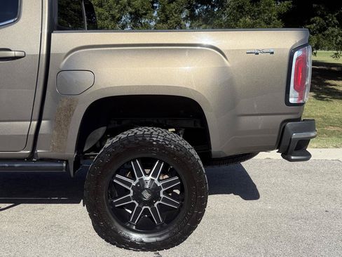 Used 2016 GMC Canyon SLE w/ SLE Convenience Package AWD/4WD image 40