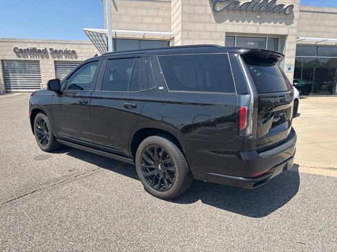 Used 2024 Cadillac Escalade Sport w/ LPO, ONYX Package AWD/4WD image 4