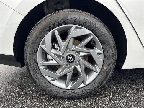 New 2026 Hyundai Elantra Blue image 17