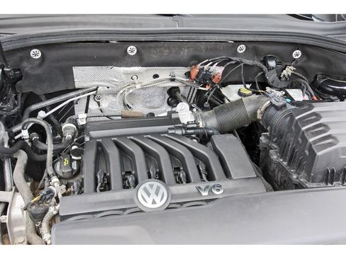 Used 2023 Volkswagen Atlas Cross Sport SEL Premium R-Line AWD/4WD image 35