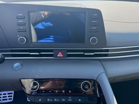 New 2026 Hyundai Elantra SEL Sport image 10