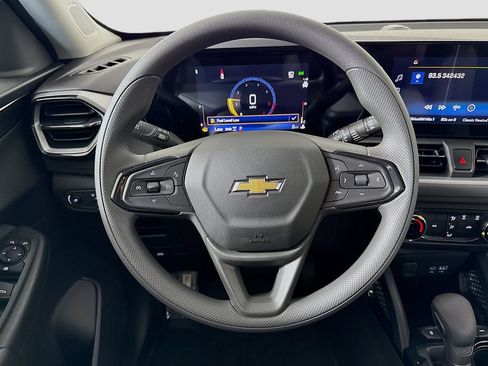 New 2026 Chevrolet TrailBlazer LS AWD/4WD image 11