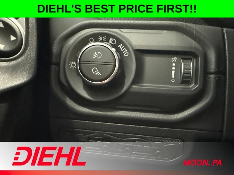 New 2026 Jeep Gladiator Rubicon w/ Steel Power Dome Hood Package AWD/4WD image 23