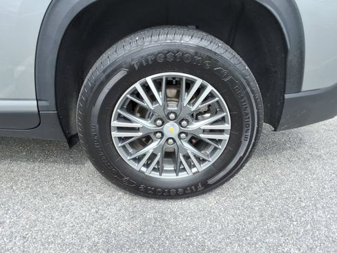 Certified 2024 Chevrolet Traverse LT FWD image 11