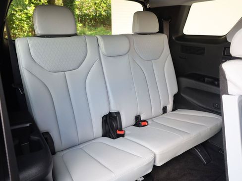 Used 2022 Hyundai Palisade SEL w/ 8P Bench Seat Package FWD image 26