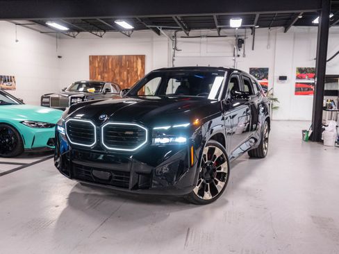 Used 2023 BMW XM w/ M Driver's Package AWD/4WD image 59