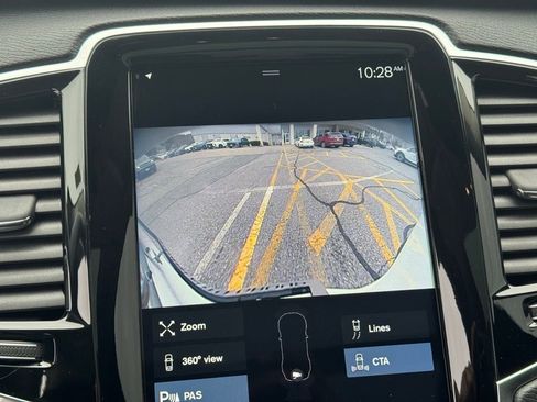 Used 2022 Volvo XC90 T6 Momentum w/ Advanced Package image 31