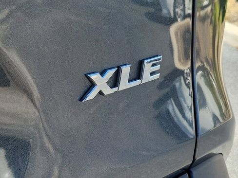 Used 2021 Toyota RAV4 XLE image 6