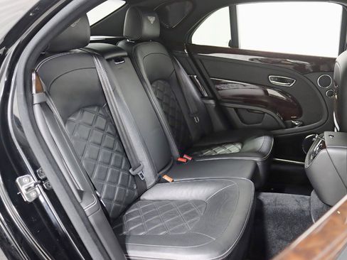 Used 2016 Bentley Mulsanne Speed image 28