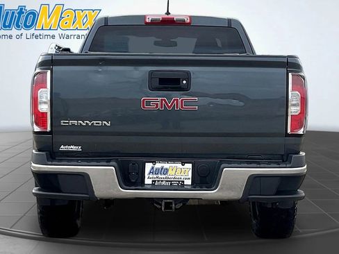 Used 2015 GMC Canyon 4x4 Extended Cab w/ Convenience Package image 9