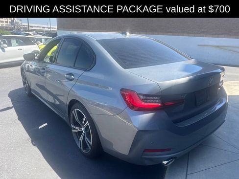 Used 2023 BMW 330i Sedan w/ Premium Package RWD image 3