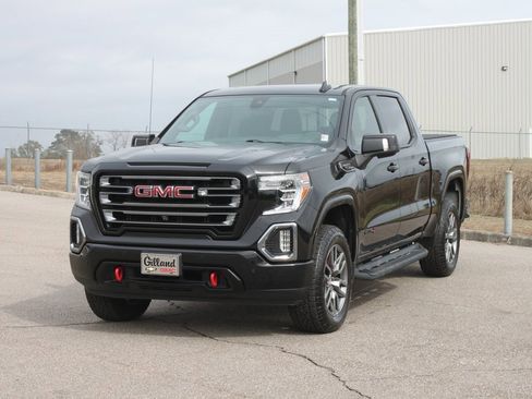 Used 2020 GMC Sierra 1500 AT4 w/ AT4 Premium Package image 3