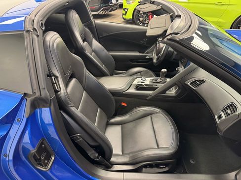 Used 2019 Chevrolet Corvette Stingray Coupe w/ 2LT Preferred Equipment Group image 16