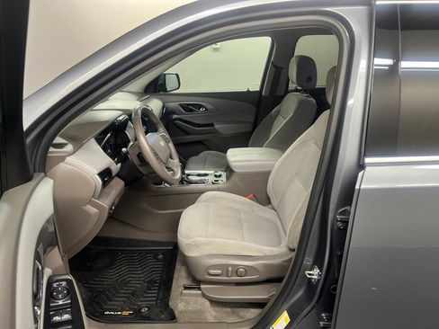 Used 2018 Chevrolet Traverse LT FWD image 24