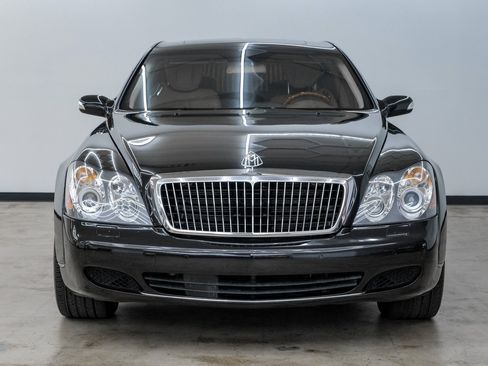 Used 2005 Maybach 57 image 2