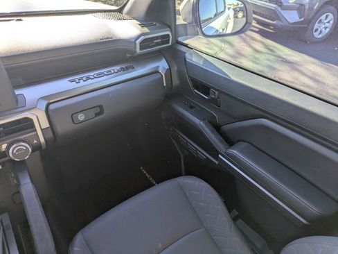 Certified 2024 Toyota Tacoma SR5 image 18