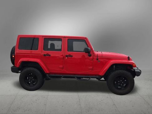Used 2015 Jeep Wrangler Unlimited Sahara AWD/4WD image 8