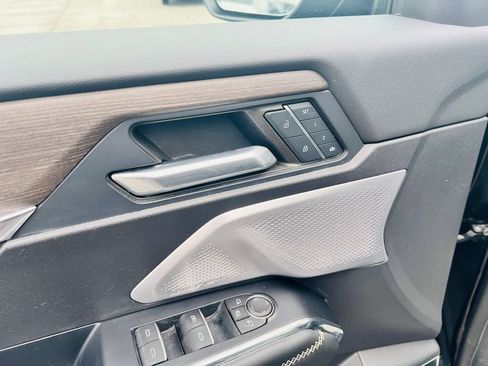 Used 2024 GMC Acadia Denali w/ Super Cruise Package image 15