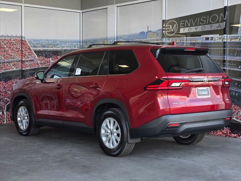 New 2026 Toyota Grand Highlander XLE image 5