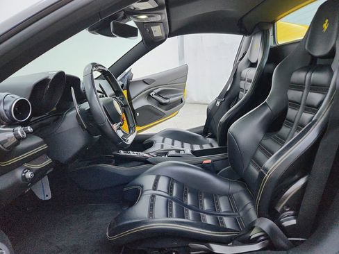 Used 2021 Ferrari F8 Tributo image 26