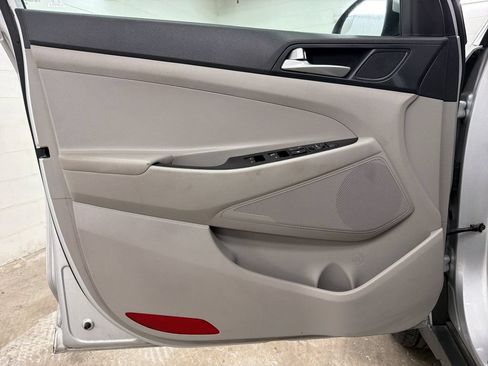 Used 2019 Hyundai Tucson SE FWD image 16