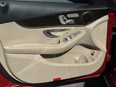 Used 2018 Mercedes-Benz C 300 Sedan w/ Parking Assist Package image 12