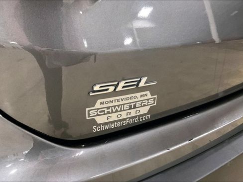 Certified 2024 Ford Edge SEL AWD/4WD image 8