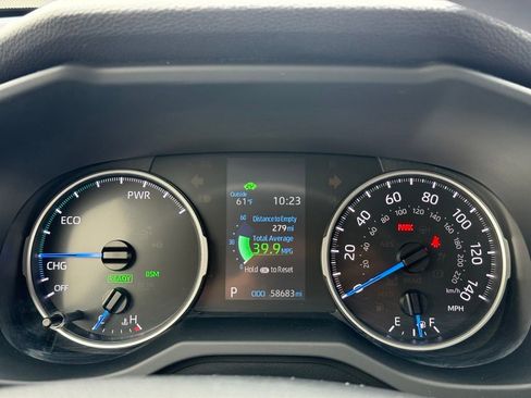 Certified 2021 Toyota RAV4 XLE AWD/4WD image 10
