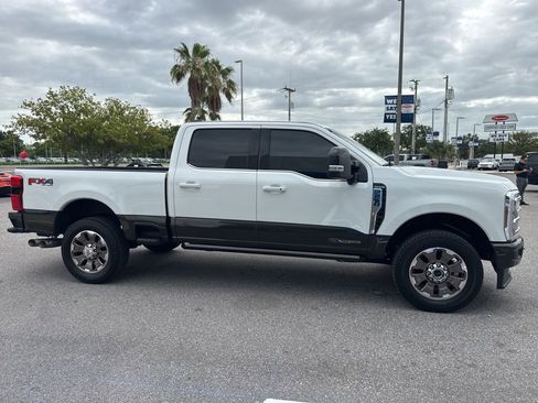 Used 2025 Ford F250 King Ranch w/ FX4 Off-Road Package AWD/4WD image 5