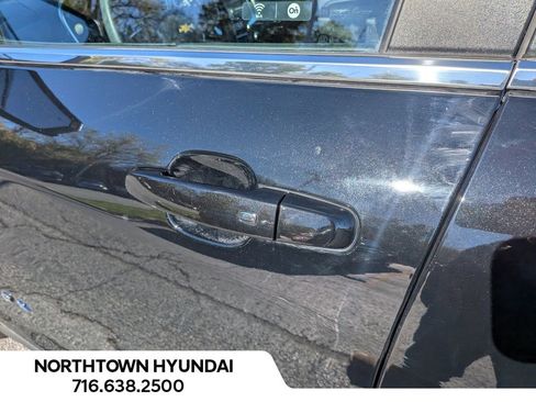 Used 2024 Chevrolet Equinox LT image 40